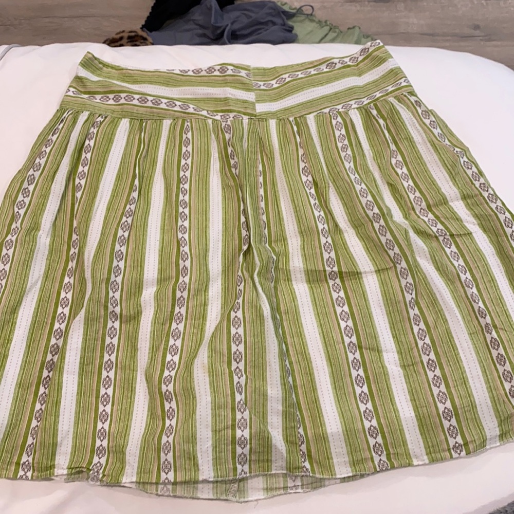 Green printed skirt